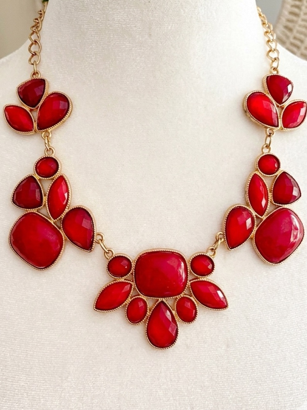 Red Gold Tone Statement Bib Necklace Faceted Resin Stones 17”in / 2”in Extender